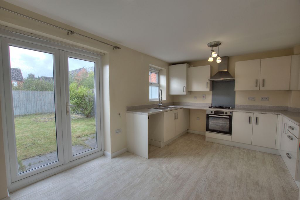 Property photo 2 of 22 2