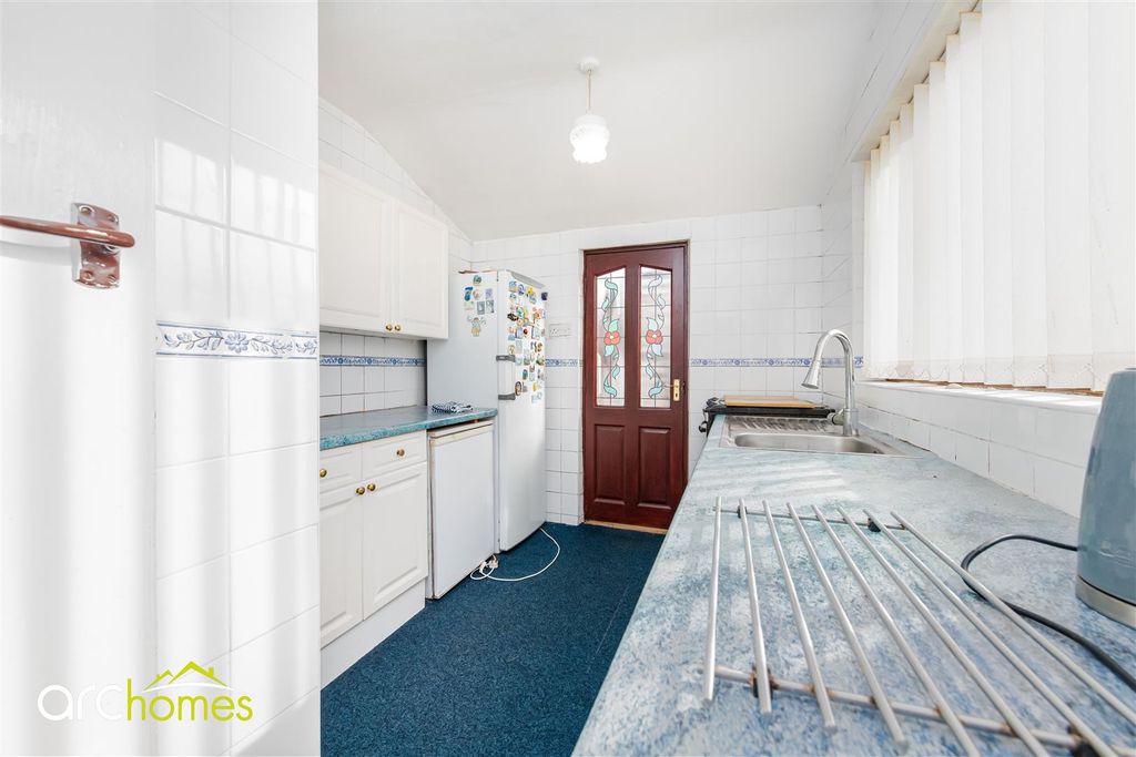 Property photo 3 of 25 Gilbert-19.Jpg