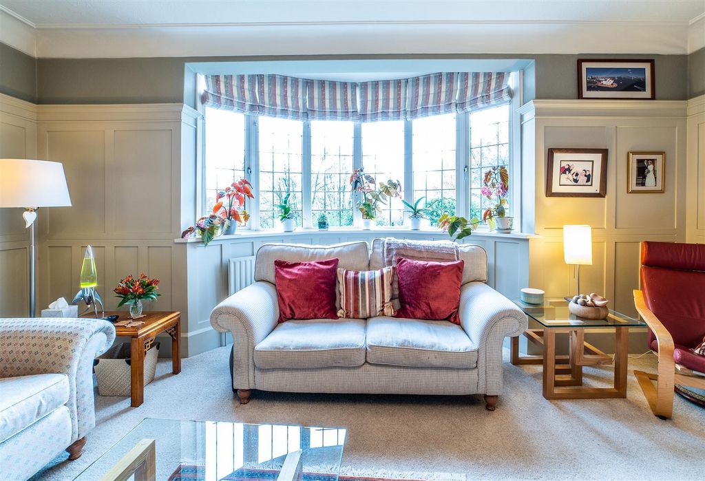 Property photo 3 of 23