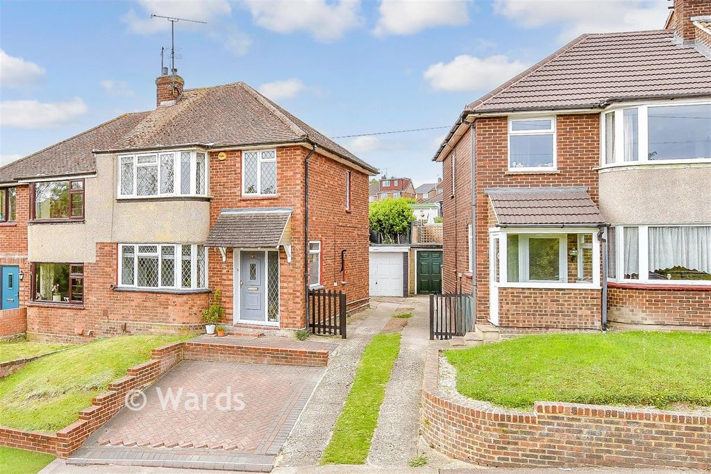 Property photo 1 of 14 External (Brochure)