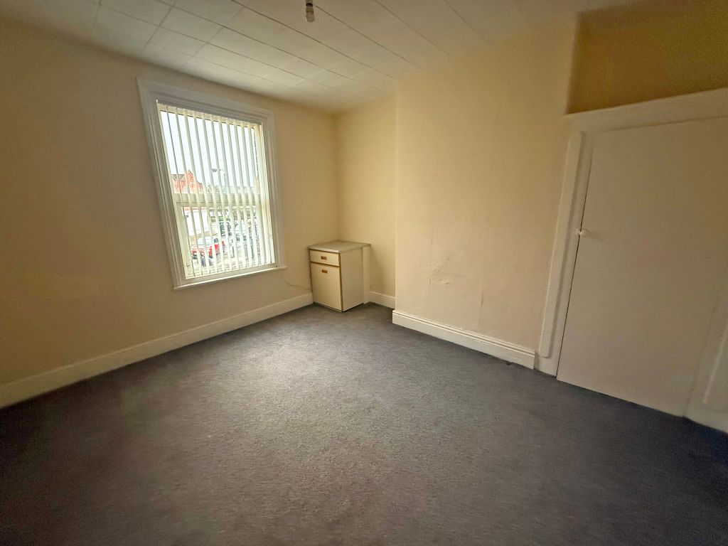 Property photo 3 of 12 Img_1047