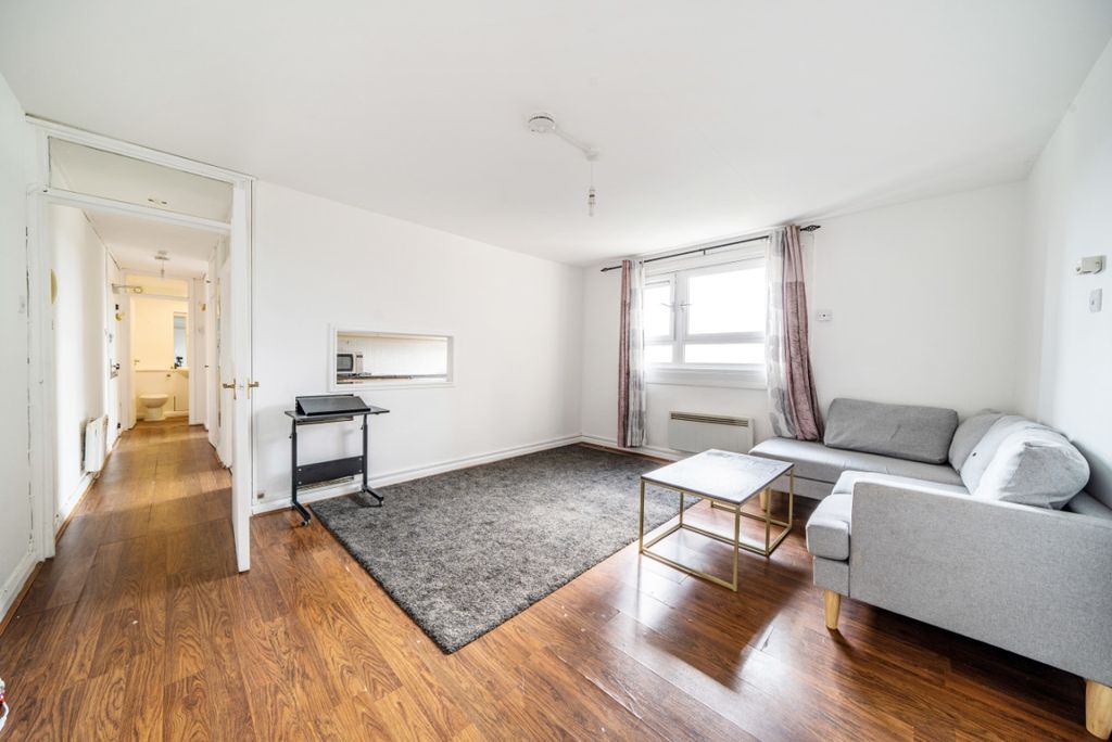 Property photo 2 of 8 1013972 (2)