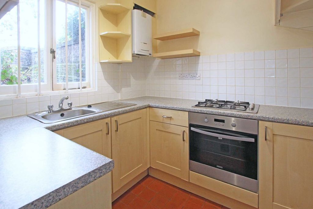 Property photo 3 of 4