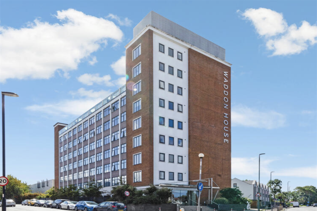 Property photo 1 of 11 (Main)