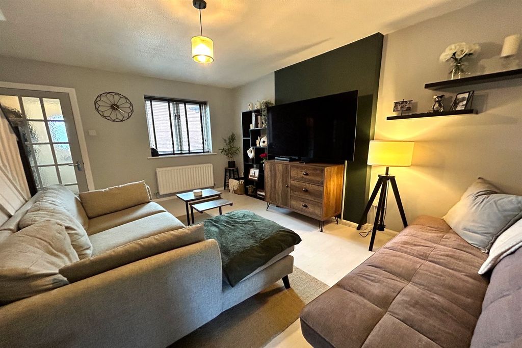 Property photo 2 of 12 Living Room