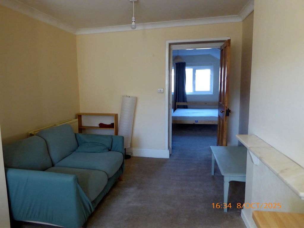 Property photo 2 of 5 Lounge Area