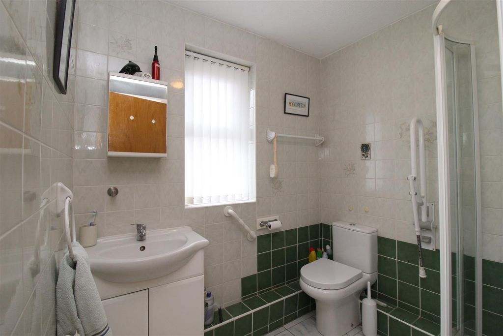 Property photo 3 of 8