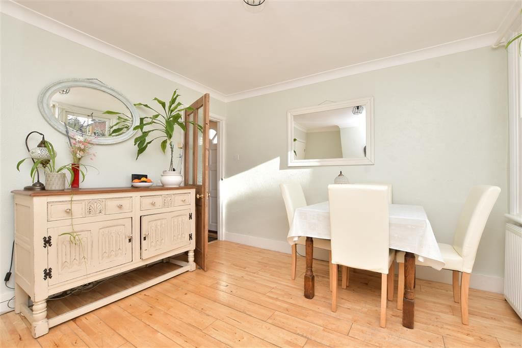 Property photo 1 of 16 Dining Room