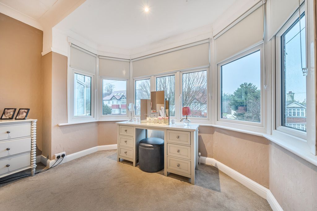 Property photo 3 of 21 1395772-21-69664E...