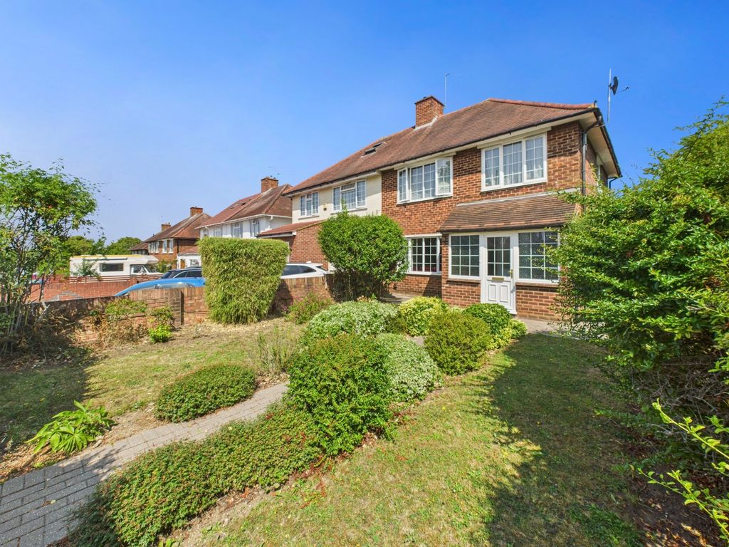 Property photo 1 of 16 Front