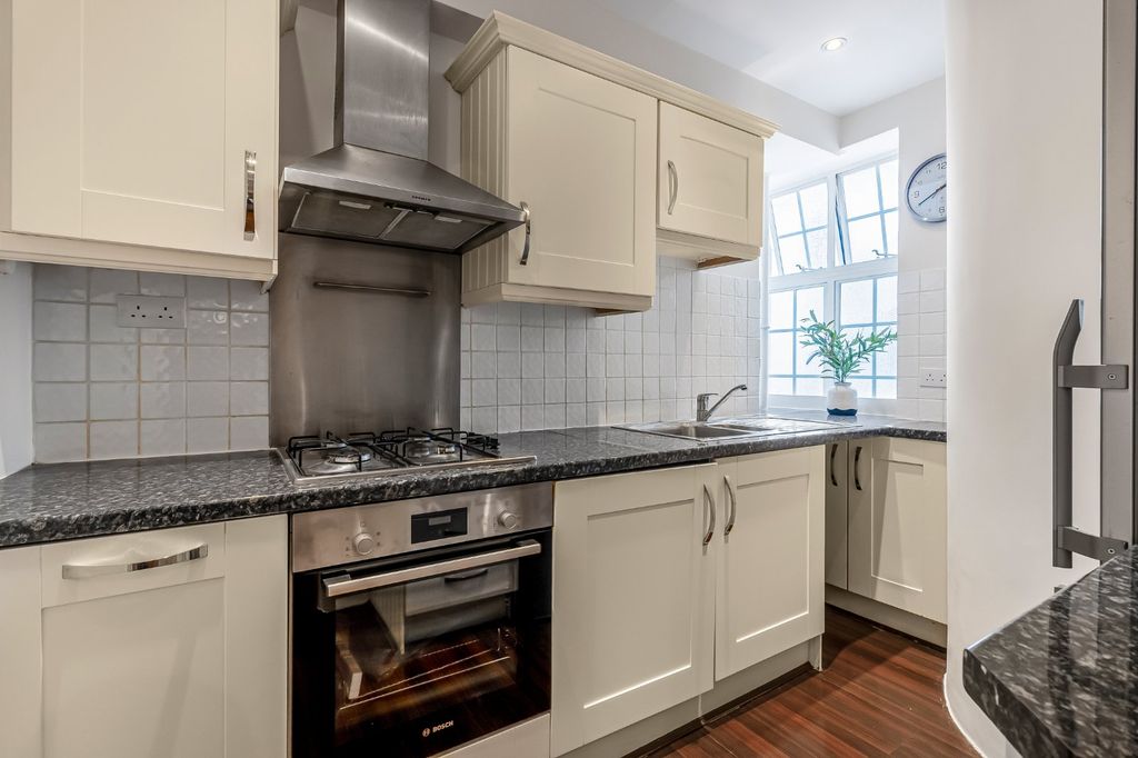 Property photo 3 of 14 Picture No. 23