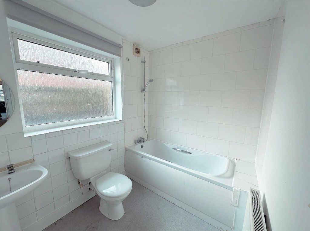Property photo 3 of 12 Whatsapp Image 2023-12-08 At 13.25.56.Jpeg
