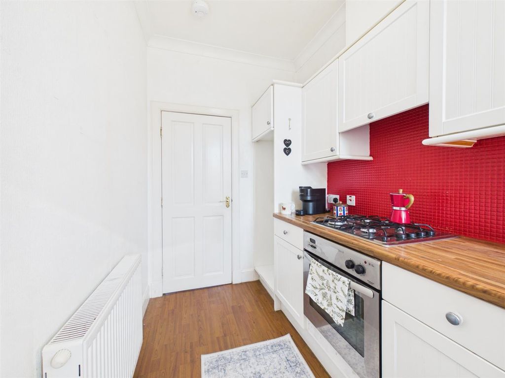Property photo 3 of 16 Cam03924G0-Pr0118-Still002.Jpg