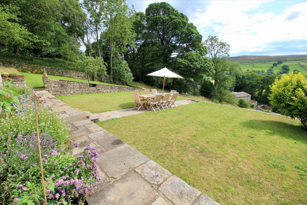 Property photo 2 of 56 Image