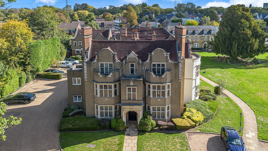 Property photo 1 of 21