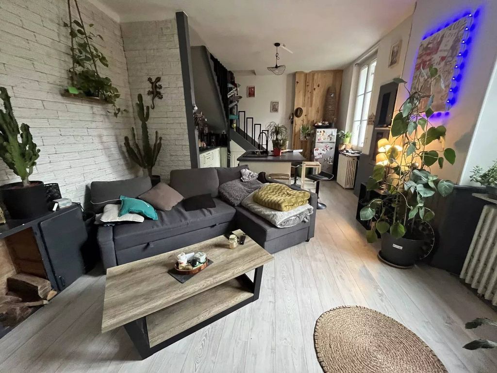 Property photo 2 of 12 Cdbea8d73Aa95523d1Fc5d095287c1A7