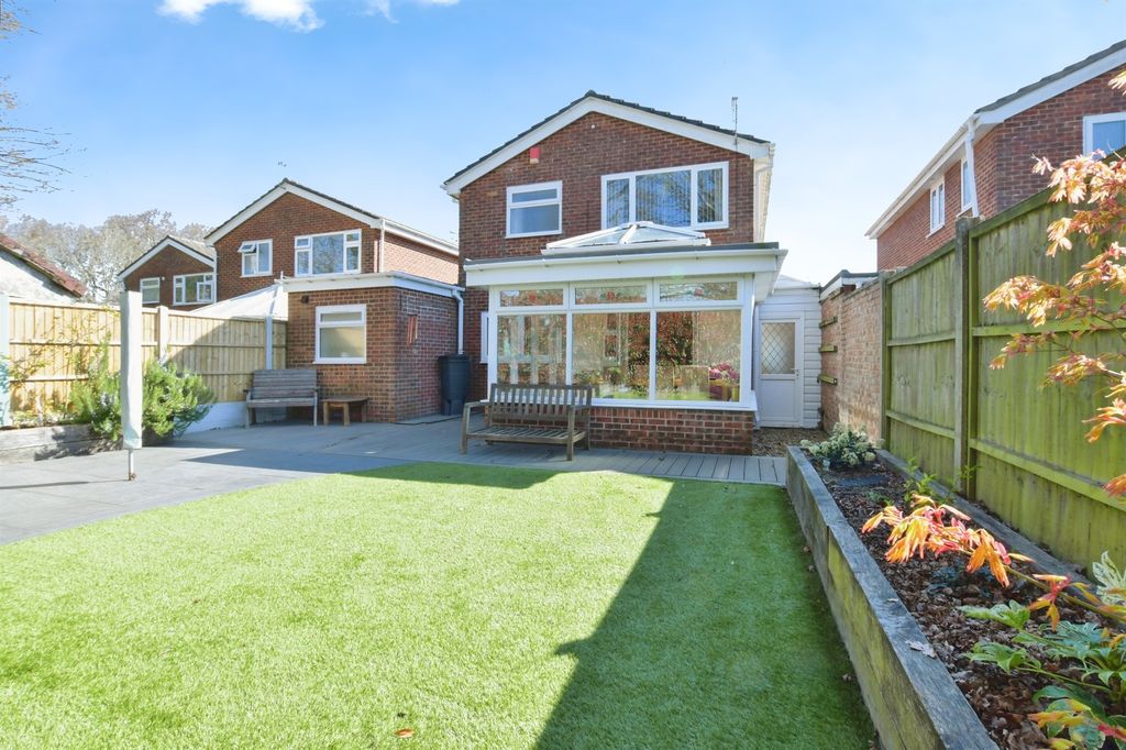 Property photo 2 of 17
