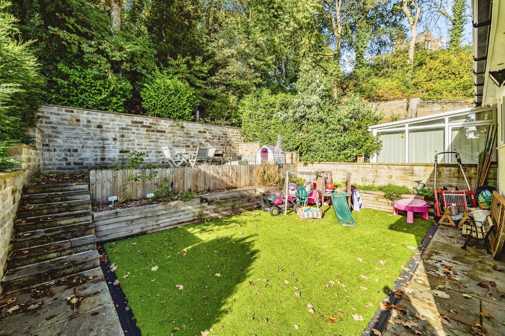 Property photo 2 of 39 118Brbrig-091026-38