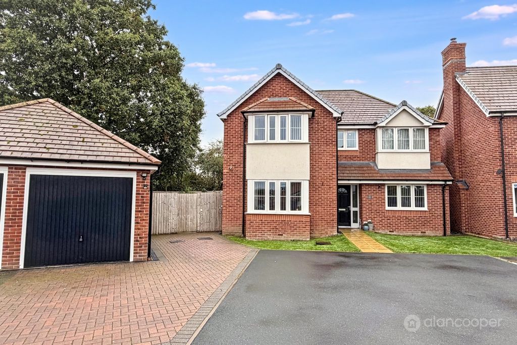 Property photo 1 of 23 5694082
