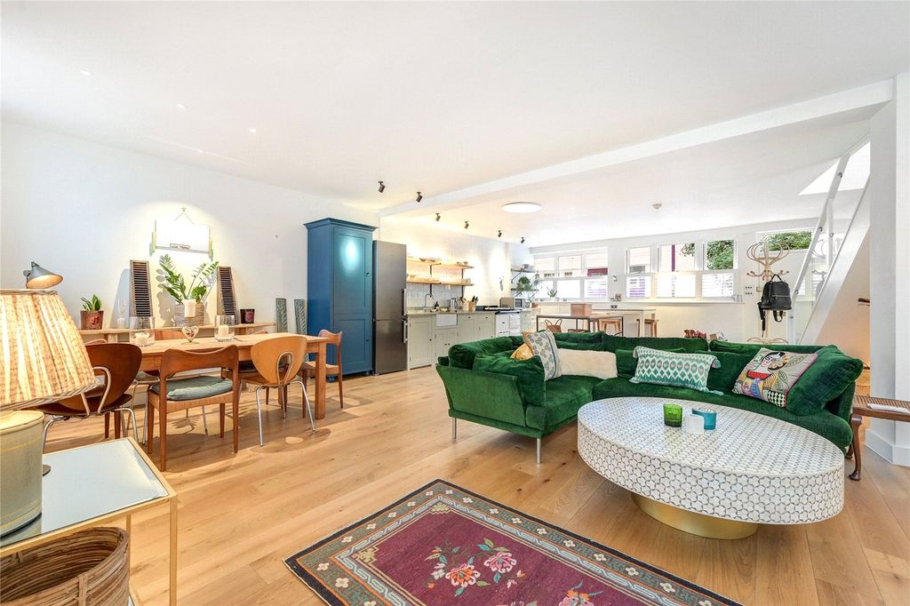 Property photo 1 of 16 Reception Room
