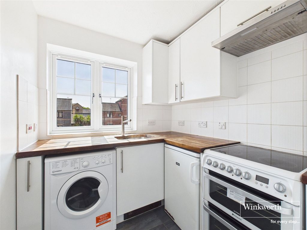 Property photo 2 of 11 Picture No. 36