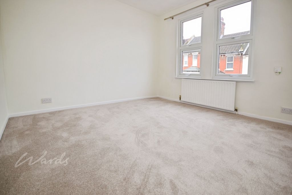 Property photo 3 of 5 Foord Lounge