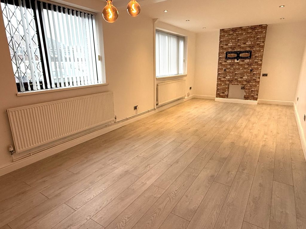 Property photo 2 of 14 Not Specified