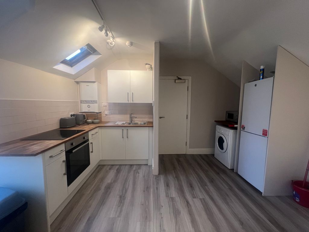 Property photo 2 of 6 Image