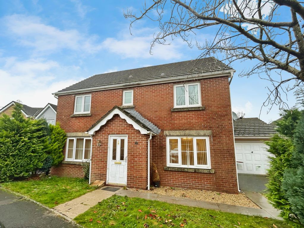 Property photo 1 of 14 Front