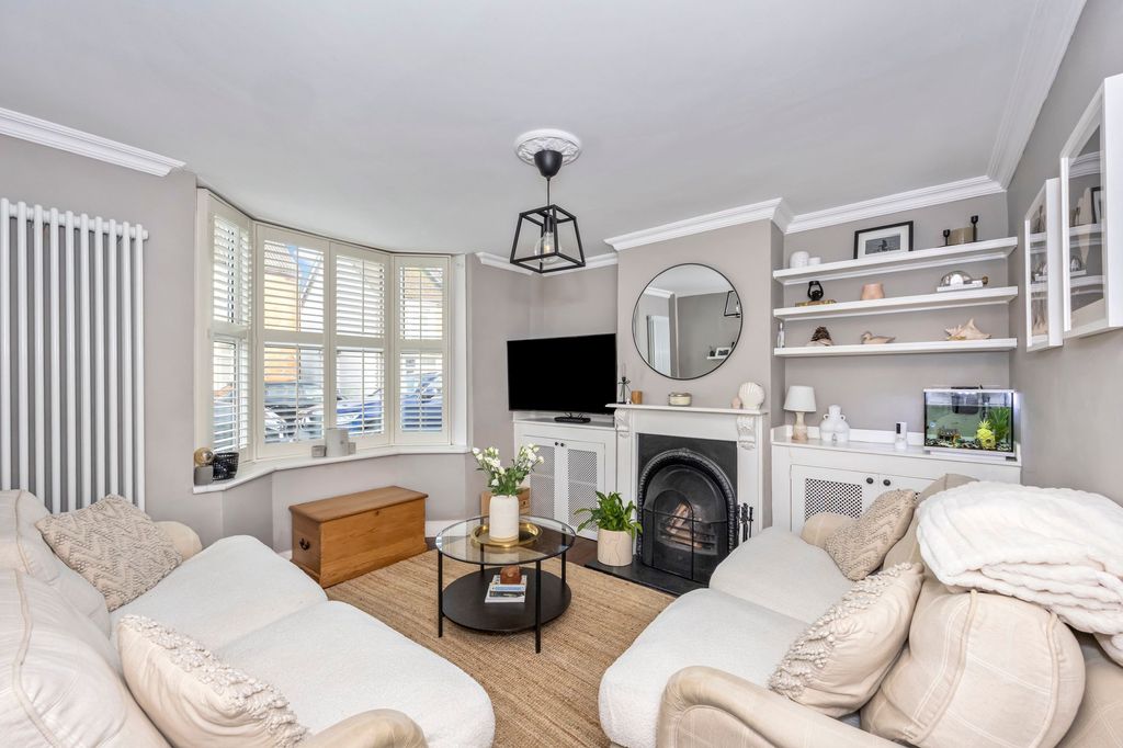 Property photo 3 of 22