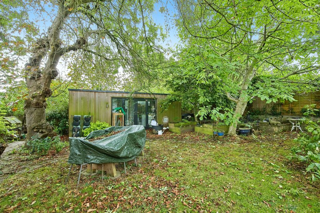Additional image 28 of 5 bed semi-detached house for saleWhitaker Road, Derby DE23
