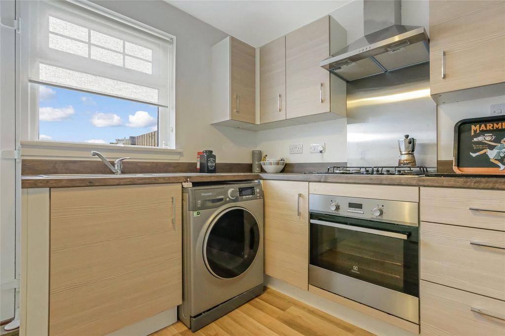 Property photo 3 of 18 Picture No. 07