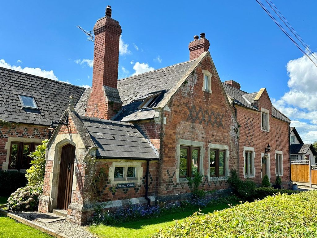 Property photo 1 of 25