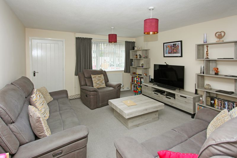 Property photo 3 of 9 Photo 3