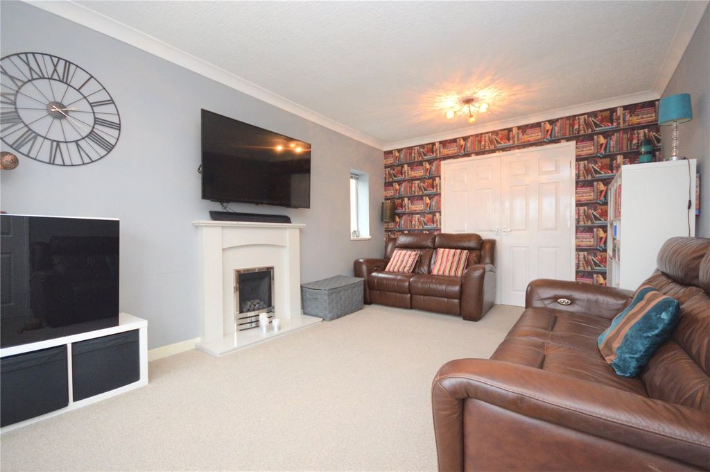 Property photo 3 of 22 Picture No. 41