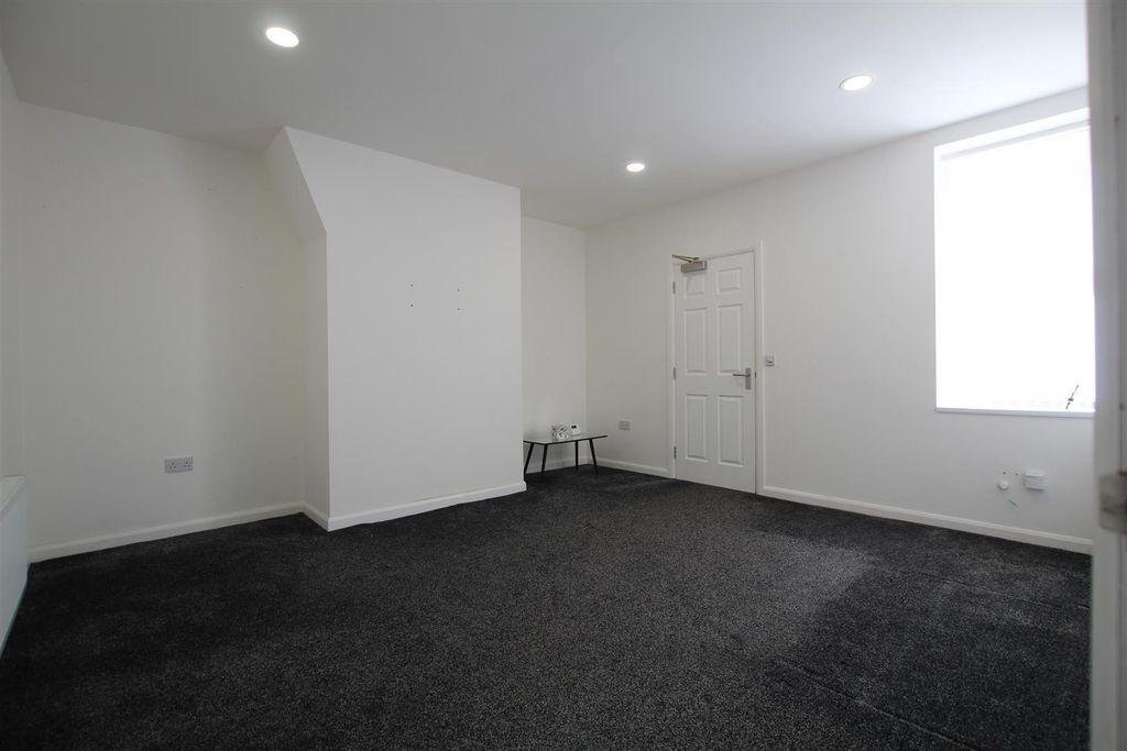Property photo 2 of 6 Pic 3.Jpg