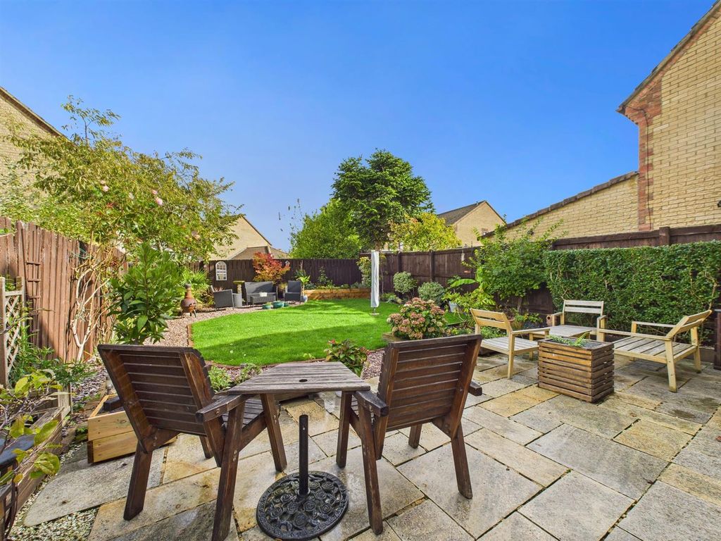Property photo 2 of 15 Garden