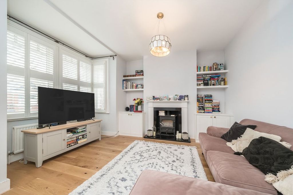 Property photo 2 of 7
