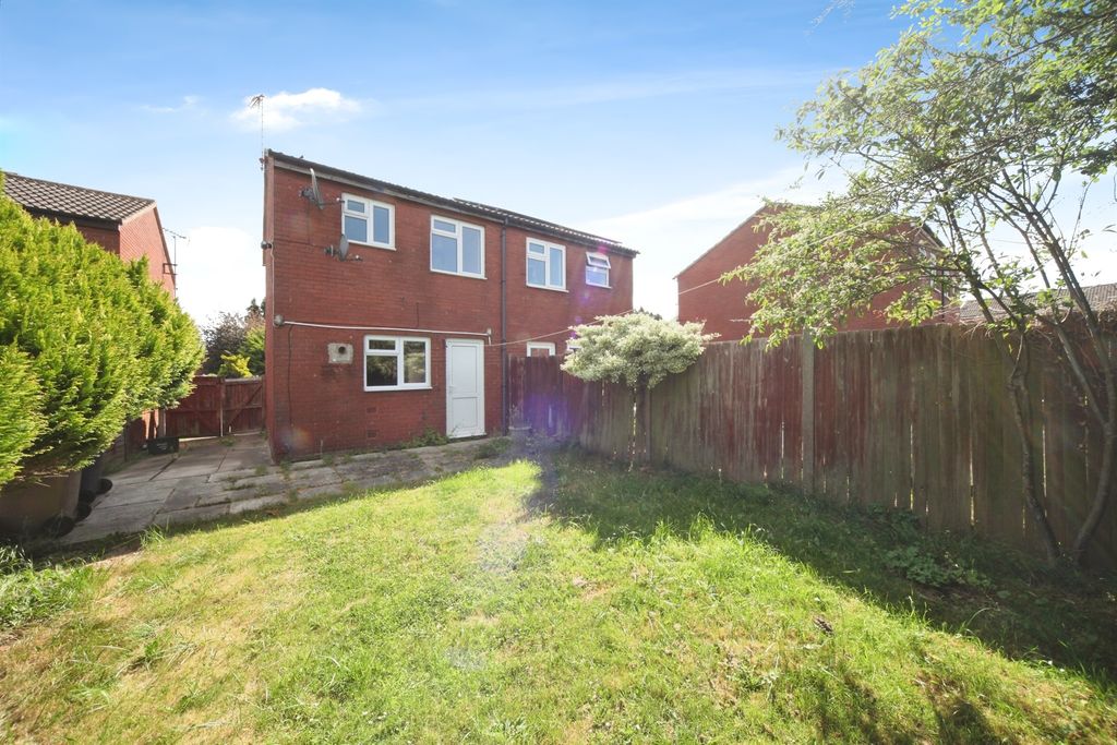 Property photo 2 of 16
