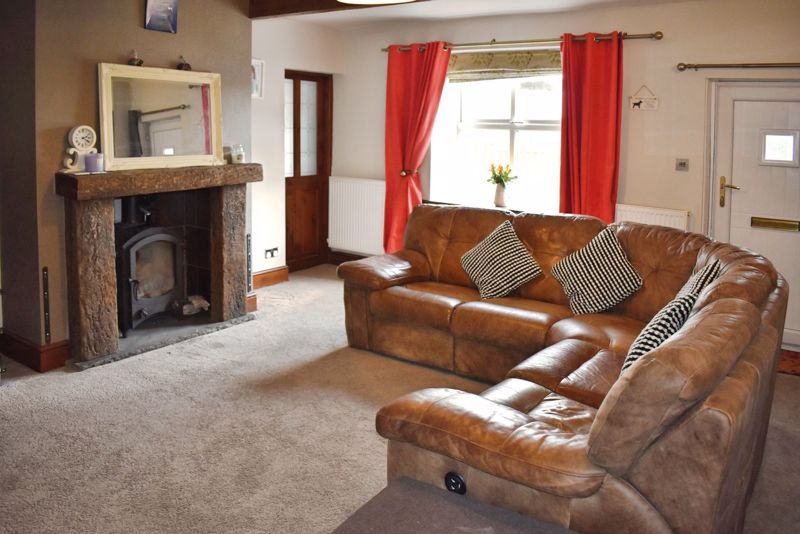 Property photo 2 of 25 Lounge