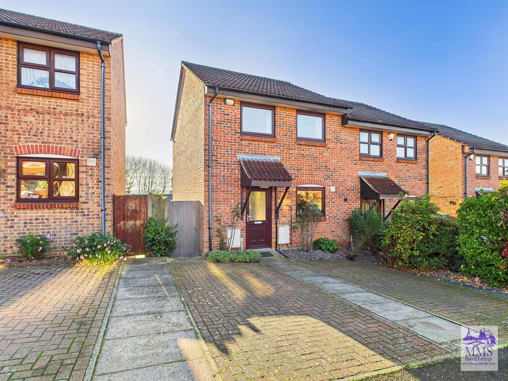 Property photo 2 of 14 Cam04098G0-Pr0132-Still031.Jpg