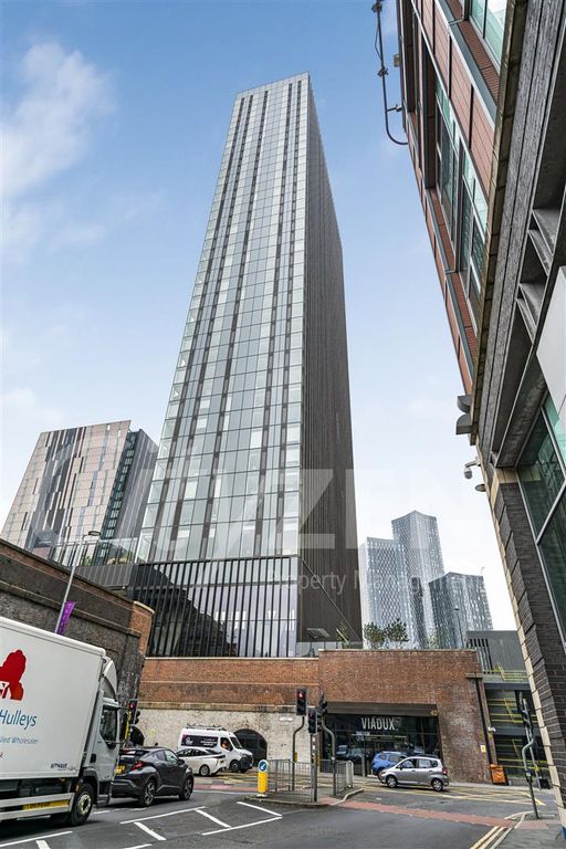 Property photo 1 of 31 Viadux