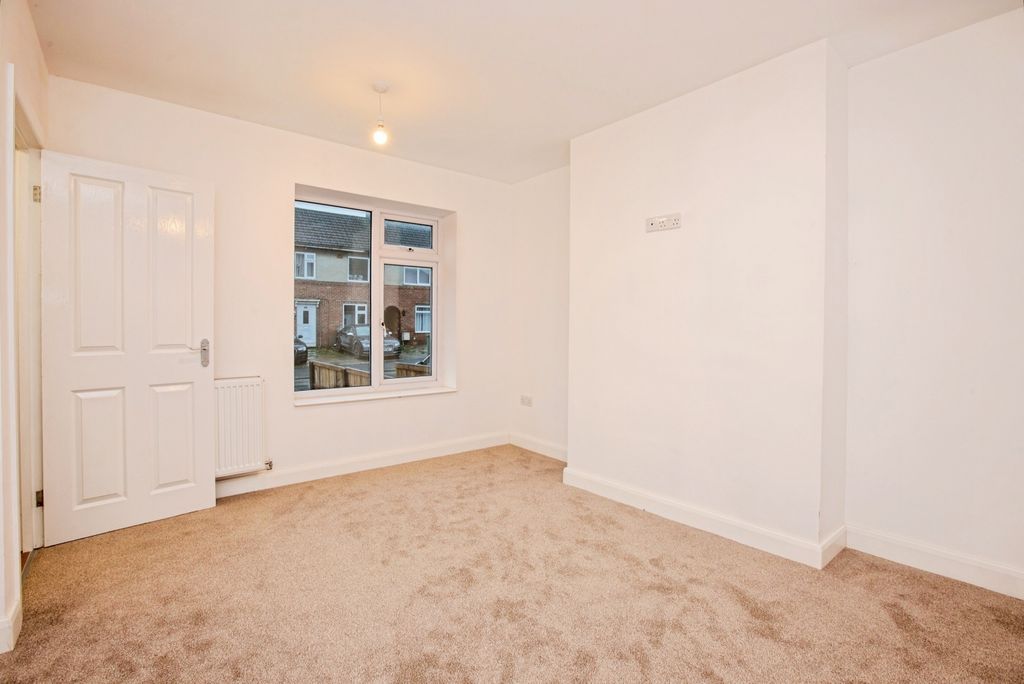 Property photo 2 of 11 Image 1