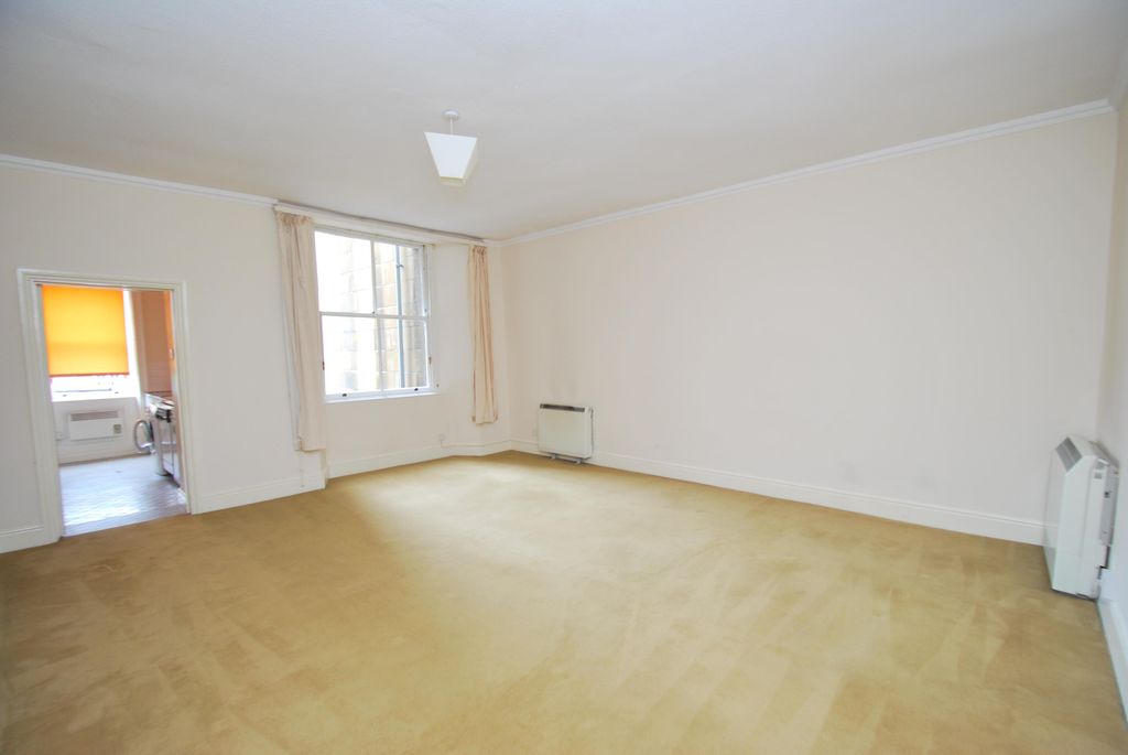 Property photo 3 of 5 Living Room