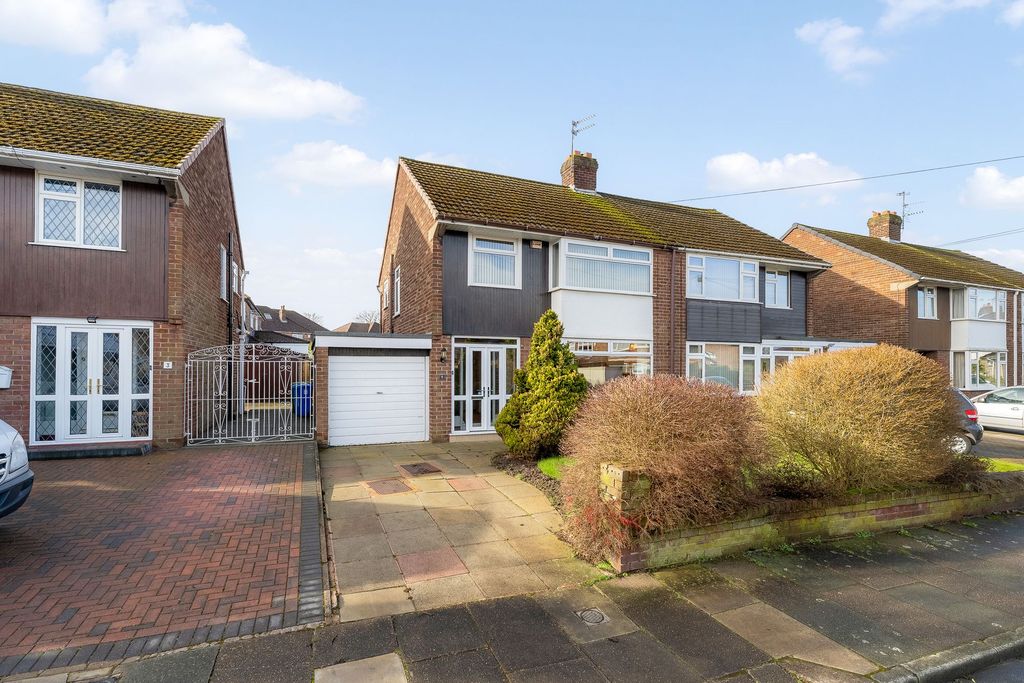 Property photo 1 of 26