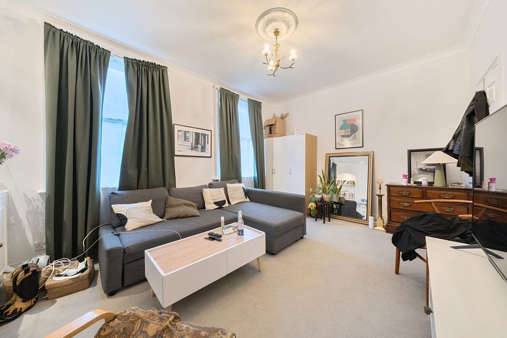 Property photo 3 of 13 Picture No. 08