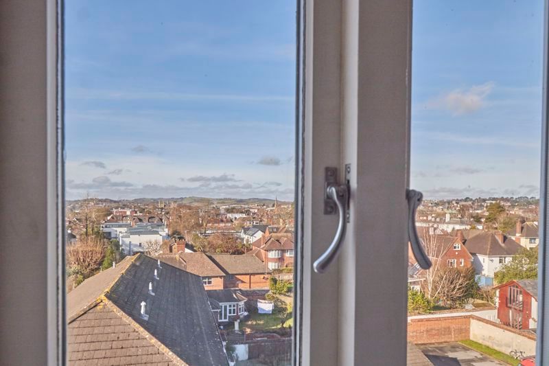 Property photo 2 of 14 Outlook