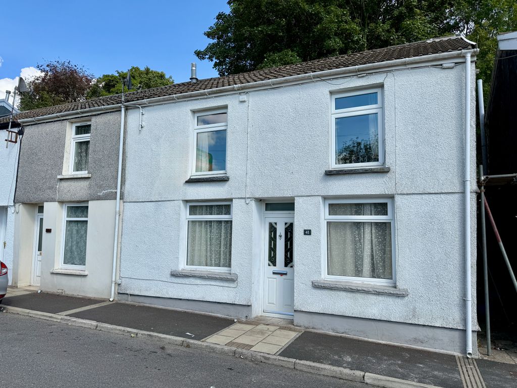 Property photo 1 of 11
