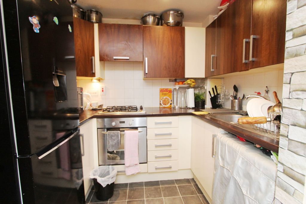 Property photo 2 of 4