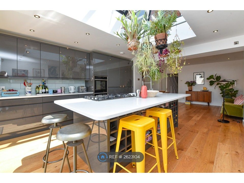 Property photo 2 of 13 Kitchen